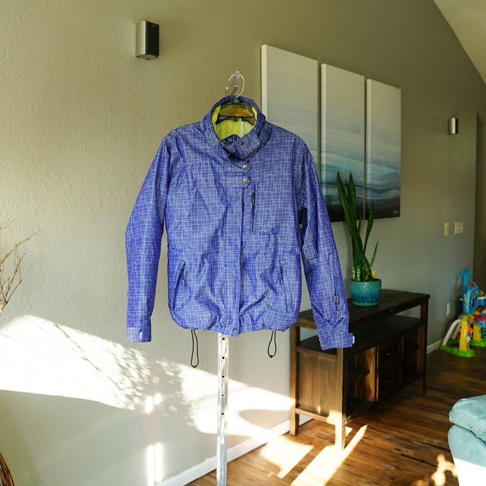Liquid snowboard jacket